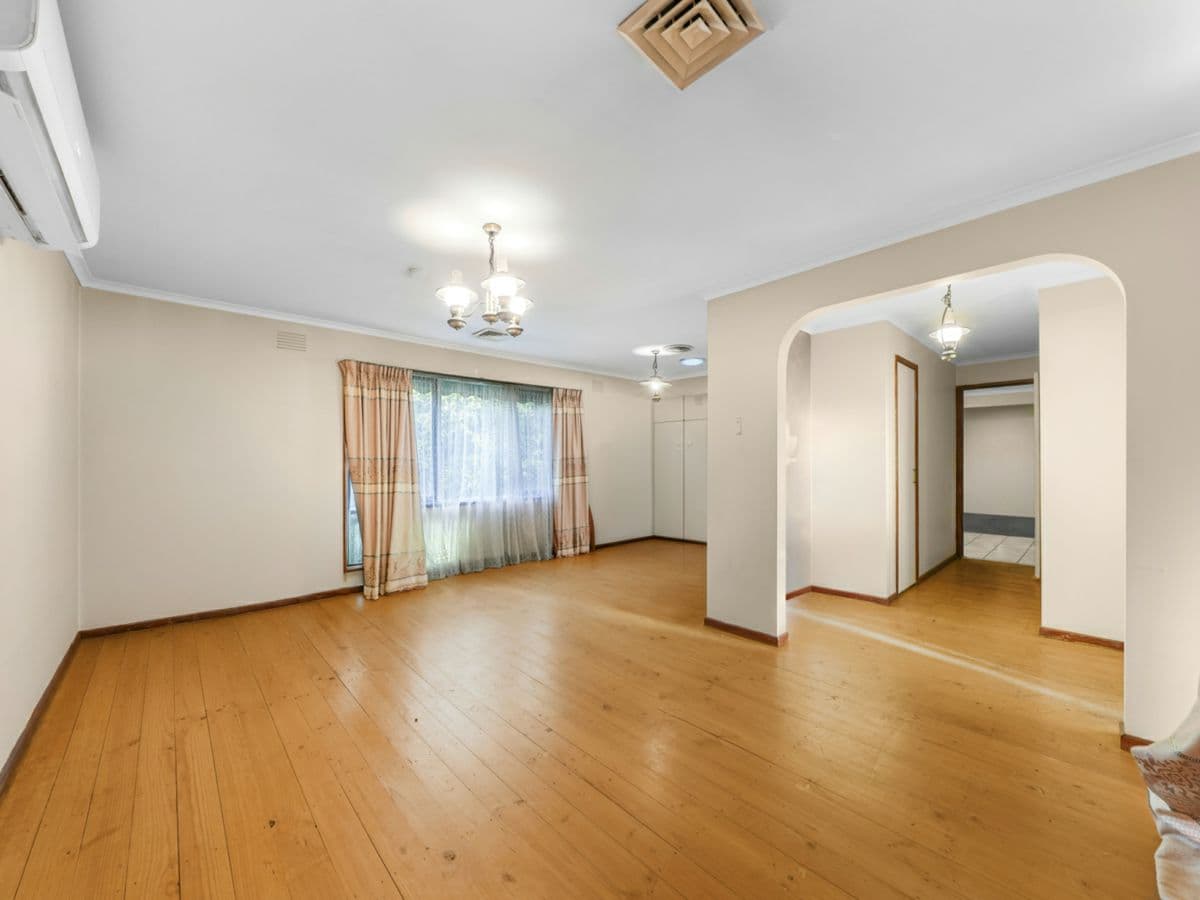 6 Tumut Court, WERRIBEE, Werribee - Thumbnail 2