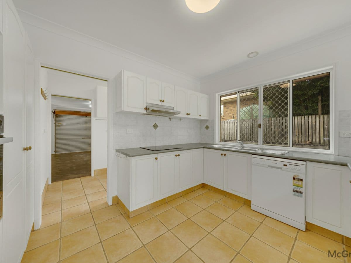 4 Cania Way, CLINTON, Clinton - Thumbnail 3