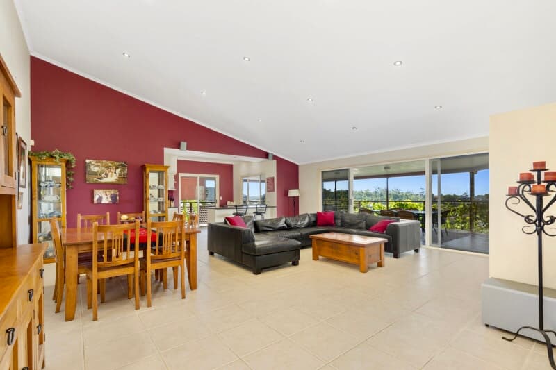 12 Buffalo Crescent, Pacific Pines, QLD, 4211, Pacific Pines - Thumbnail 4