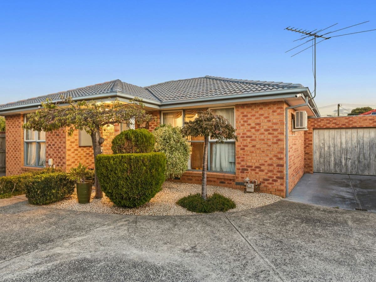 2/10 David Street, NOBLE PARK, Noble Park - Image 1