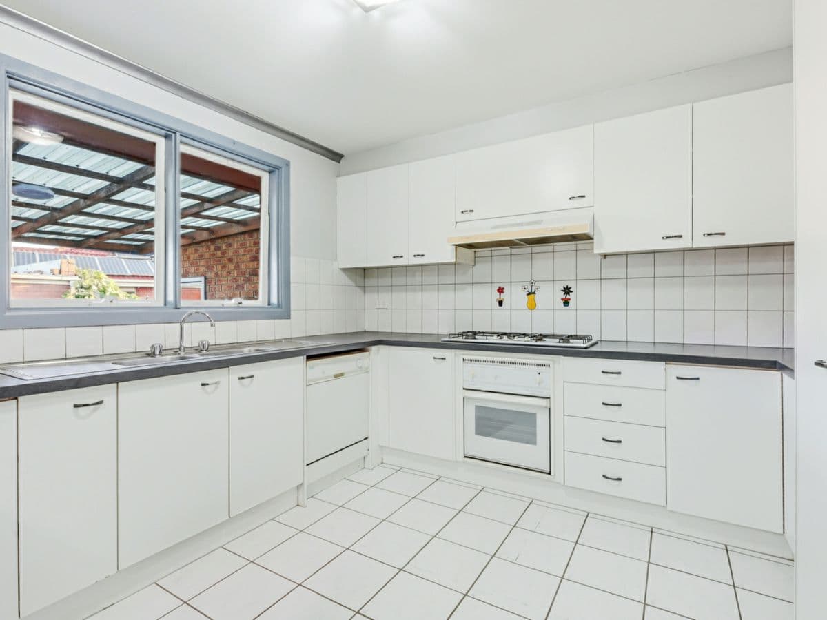 2/10 David Street, NOBLE PARK, Noble Park - Thumbnail 4