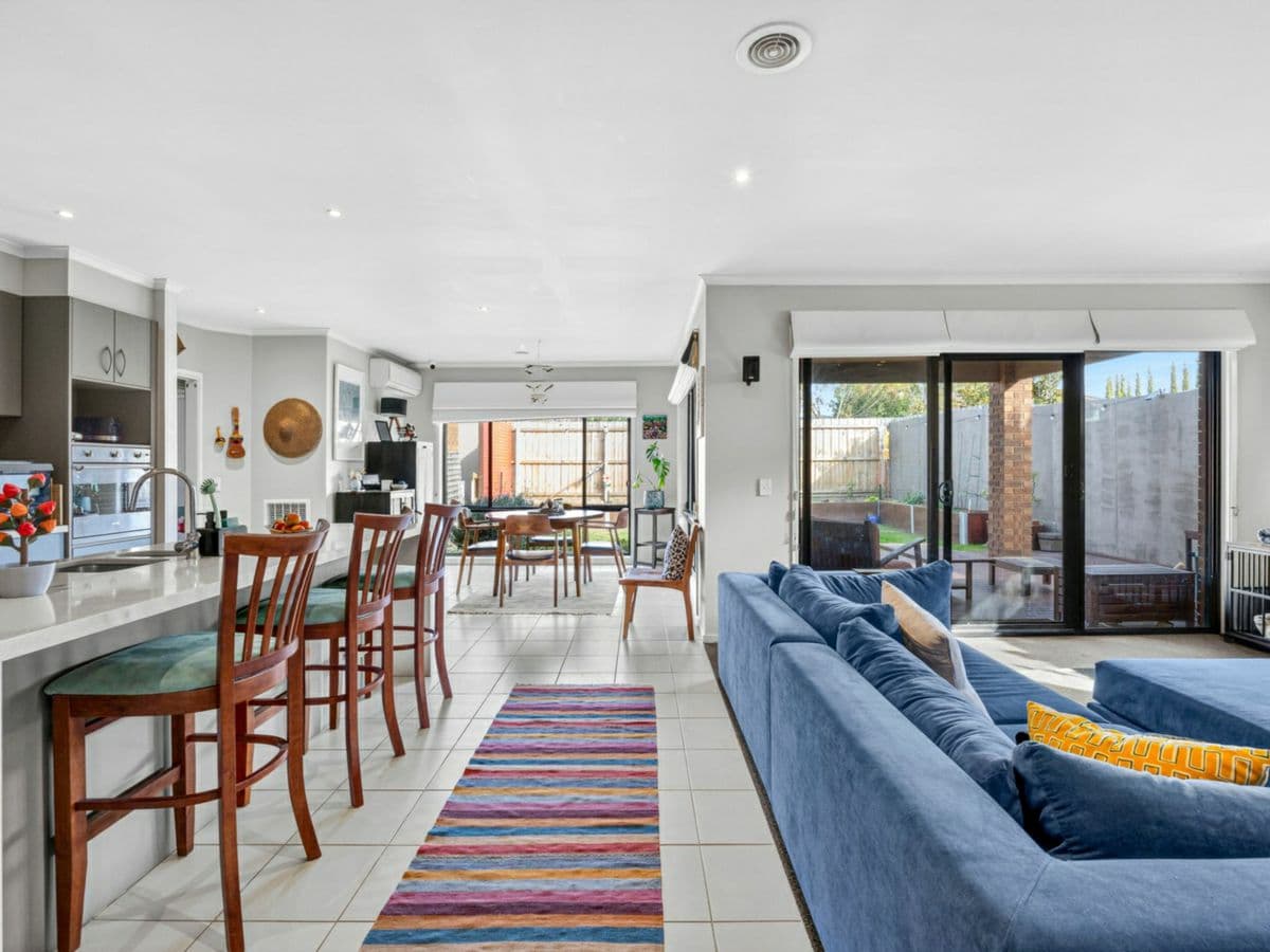 21 Malbec Loop, WAURN PONDS, Waurn Ponds - Thumbnail 4
