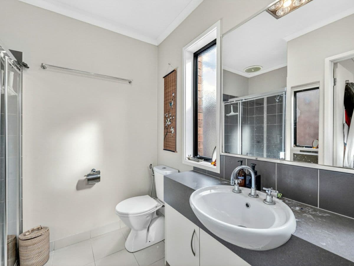 21 Malbec Loop, WAURN PONDS, Waurn Ponds - Thumbnail 8