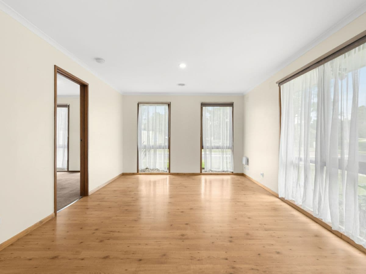 53 Southgateway, LANGWARRIN, Langwarrin - Thumbnail 4