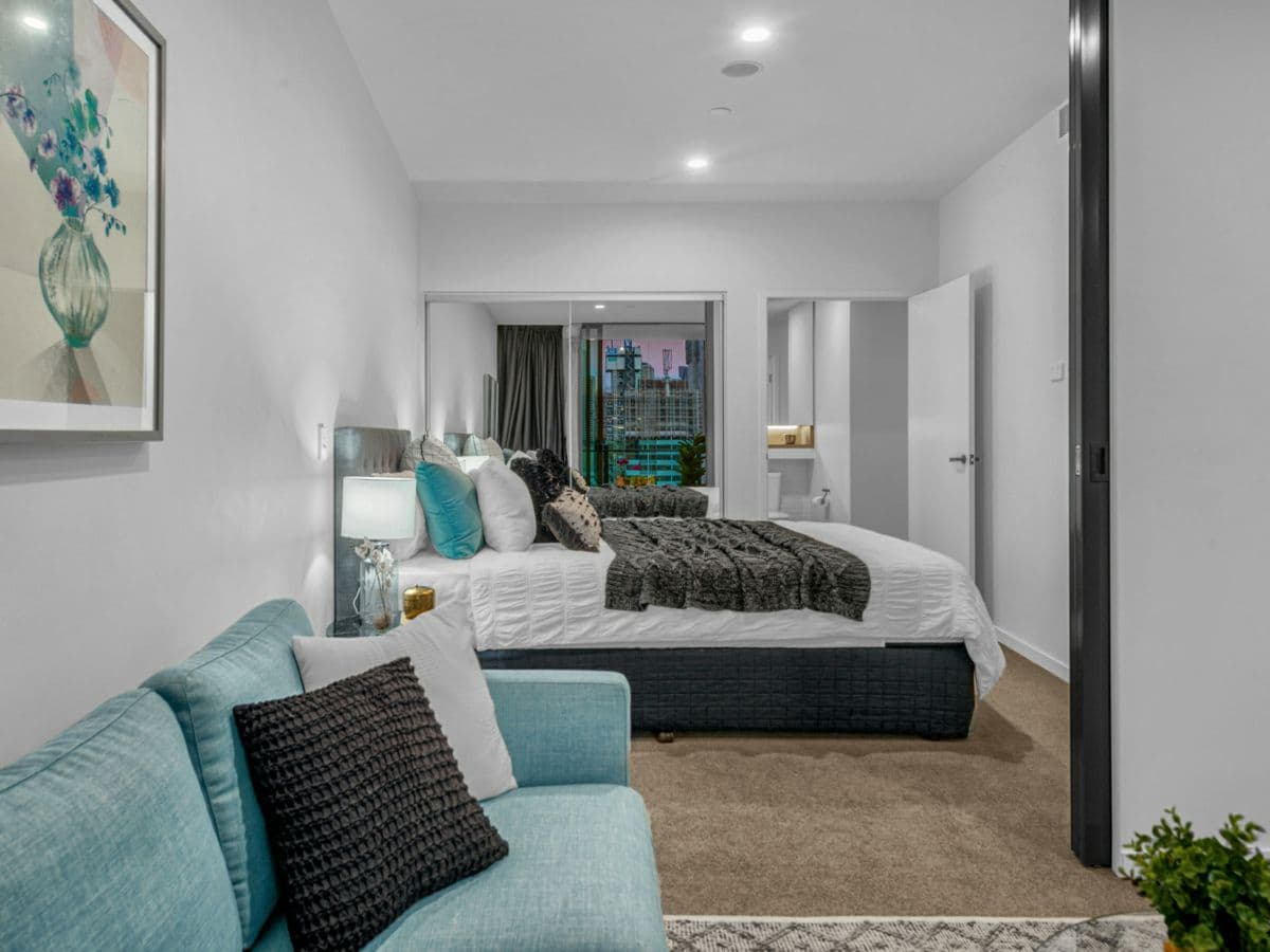 1004/4 Edmondstone Street, SOUTH BRISBANE, South Brisbane - Thumbnail 7