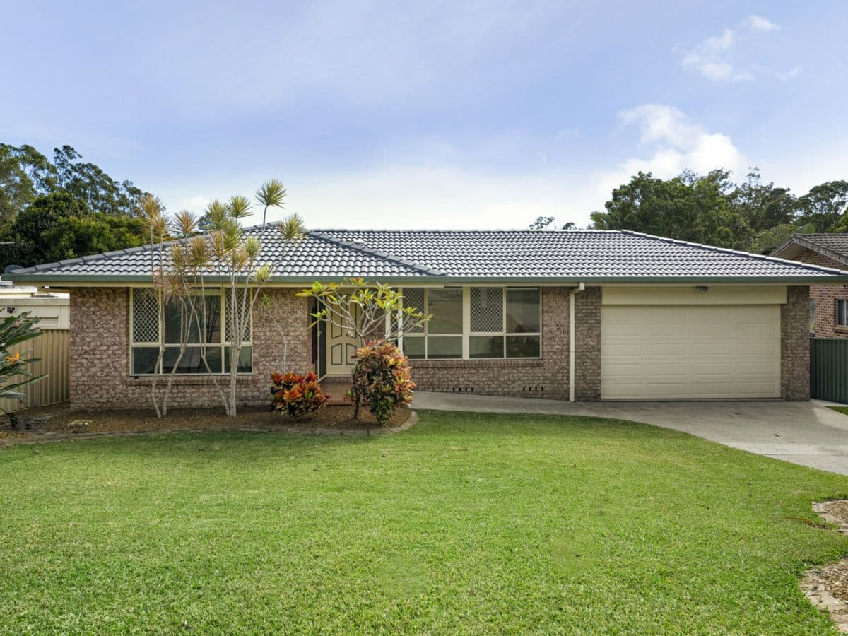 33 Sandpiper Crescent, BOAMBEE EAST, Boambee East - Image 1