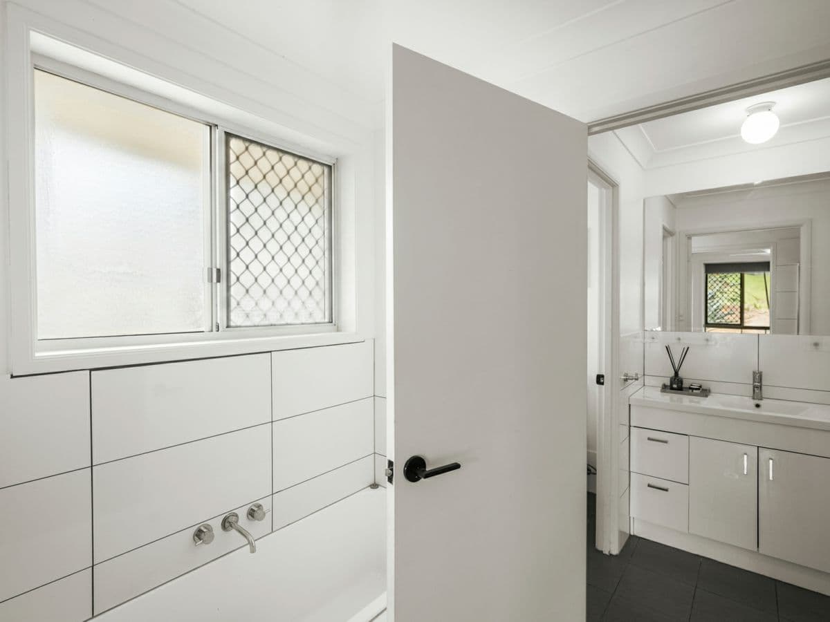 33 Sandpiper Crescent, BOAMBEE EAST, Boambee East - Thumbnail 5