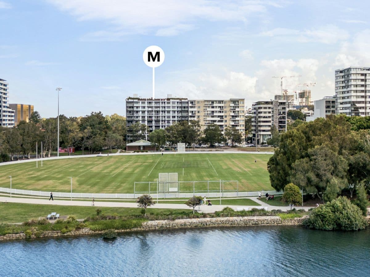 408/27 Gertrude Street, WOLLI CREEK, Wolli Creek - Thumbnail 2