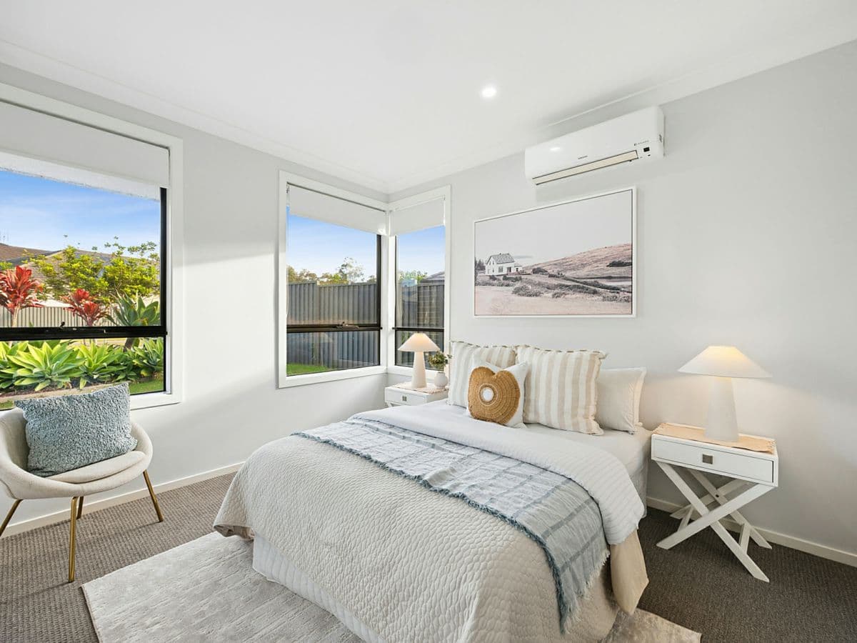 46 Minorca Circuit, HAMLYN TERRACE, Hamlyn Terrace - Thumbnail 2
