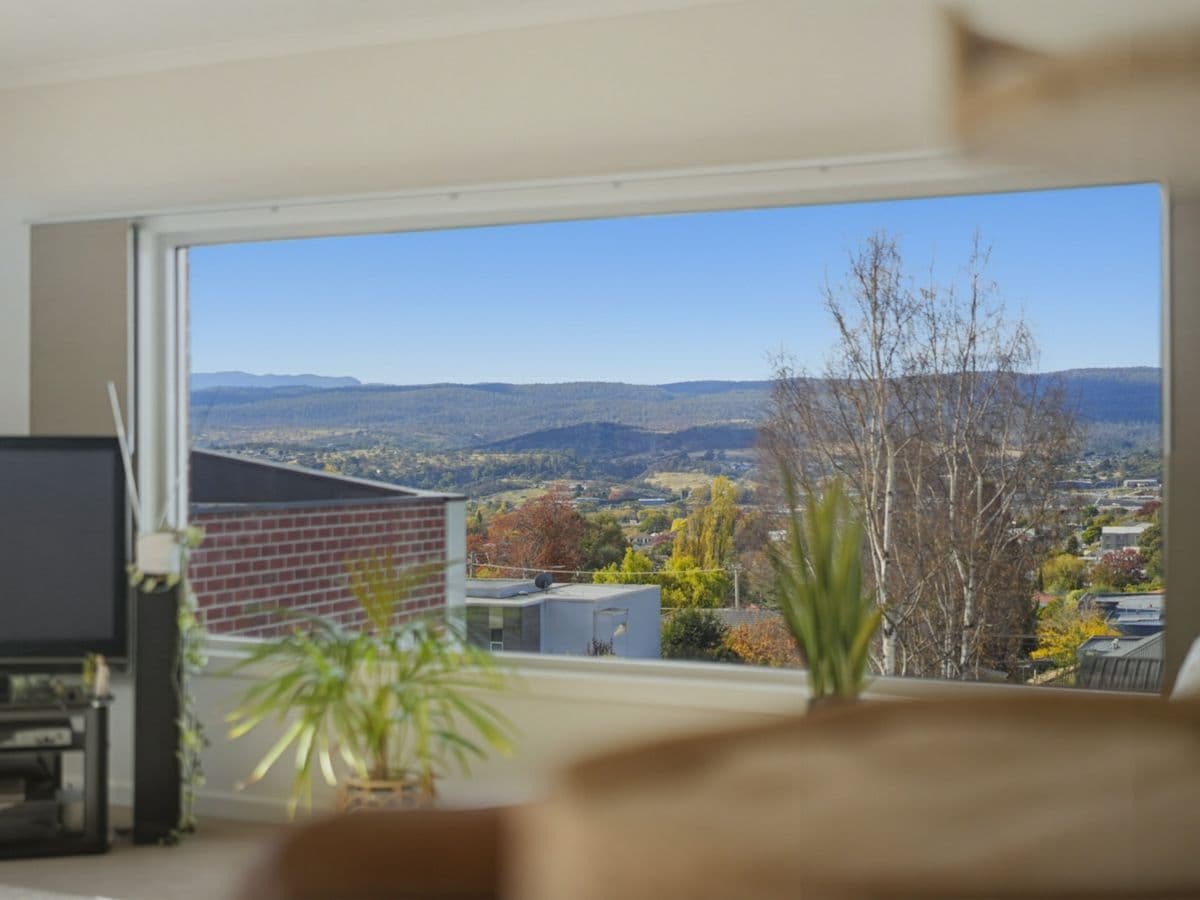 17 Lennon Rise, NEWSTEAD, Newstead - Thumbnail 5