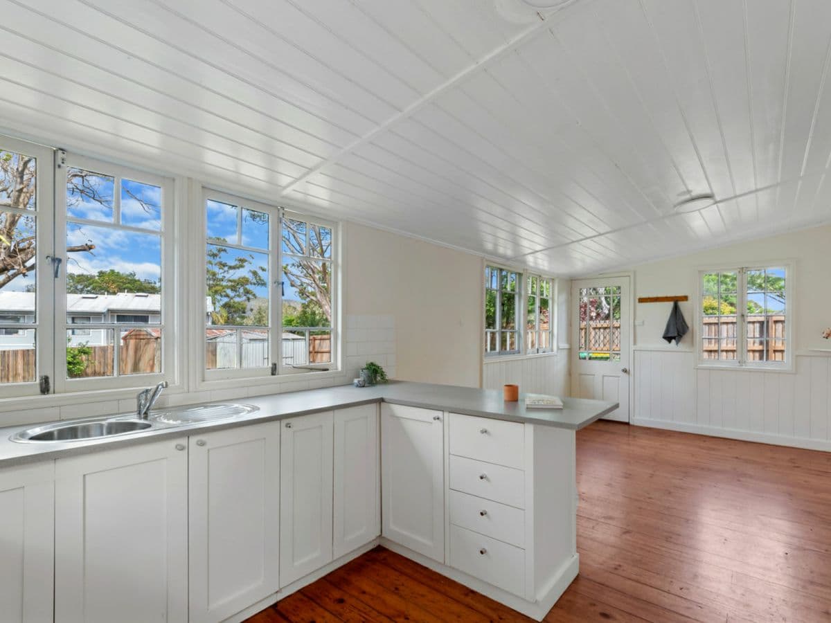 15 Pine Camp Road, BEERWAH, Beerwah - Thumbnail 4
