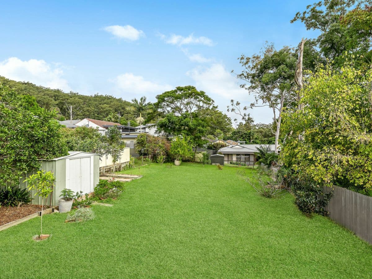 4 Edgewater Avenue, GREEN POINT, Green Point - Thumbnail 8