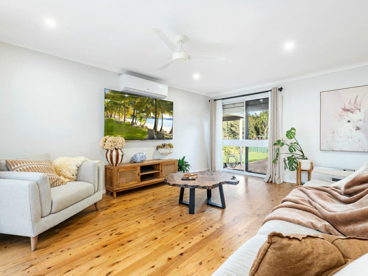 18 Hayter Parade, CAMDEN SOUTH, Camden South - Thumbnail 2