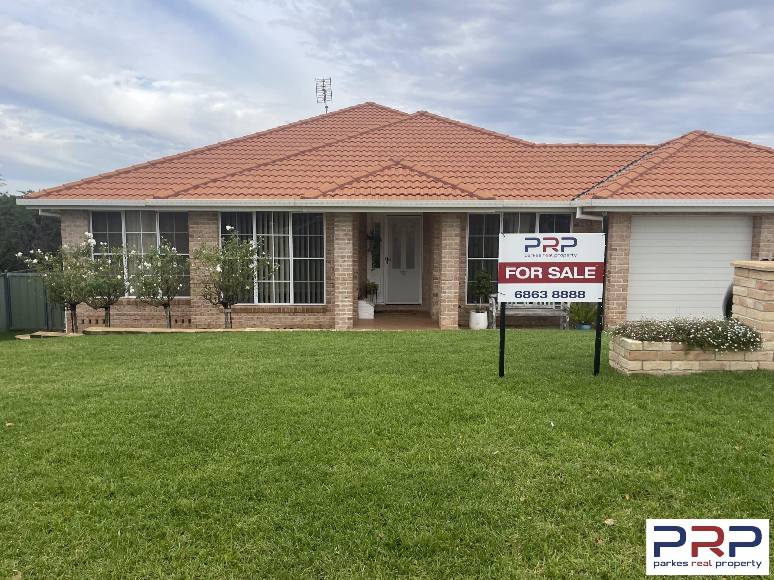 8 Glenburnie Close,, PARKES NSW 2870, Parkes - Image 1
