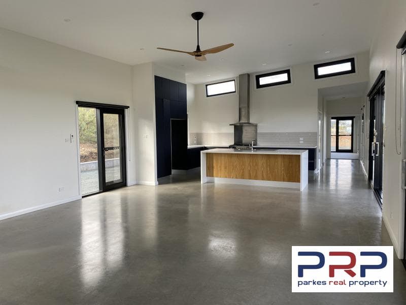 73 Corcoran Road,, PARKES NSW 2870, Parkes - Thumbnail 3