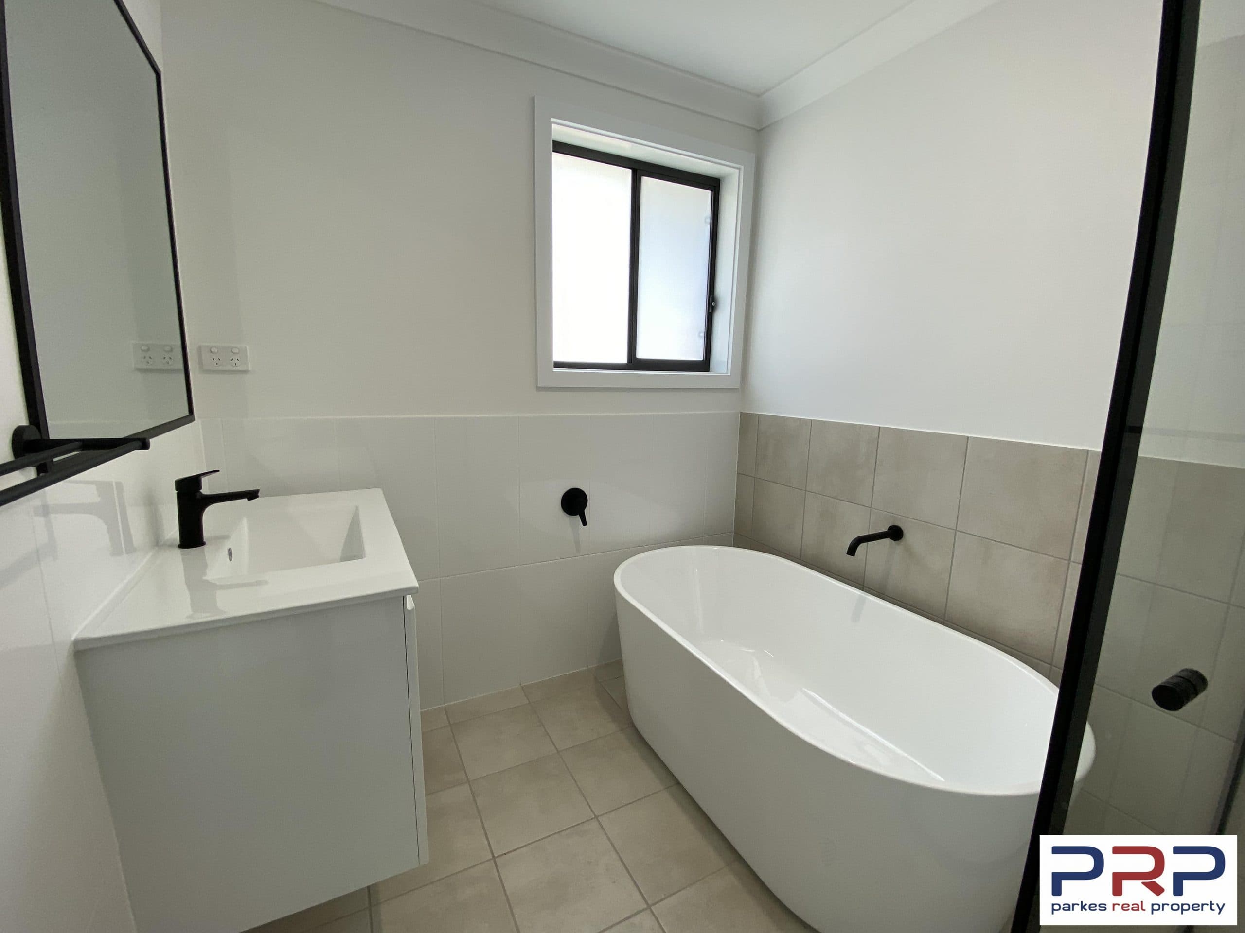 12 Cedar Crescent,, PARKES NSW 2870, Parkes - Thumbnail 7