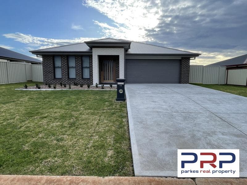 10 Cedar Crescent,, PARKES NSW 2870, Parkes - Image 1