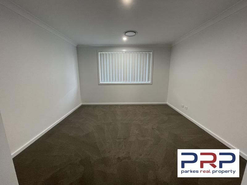 10 Cedar Crescent,, PARKES NSW 2870, Parkes - Thumbnail 6