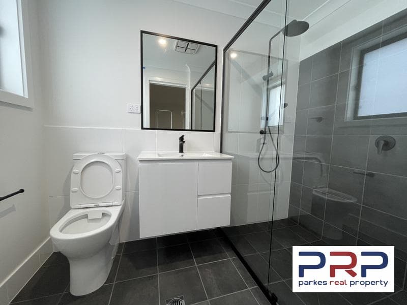 10 Cedar Crescent,, PARKES NSW 2870, Parkes - Thumbnail 8