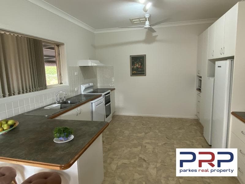 33 Farrer Street,, PARKES NSW 2870, Parkes - Thumbnail 8