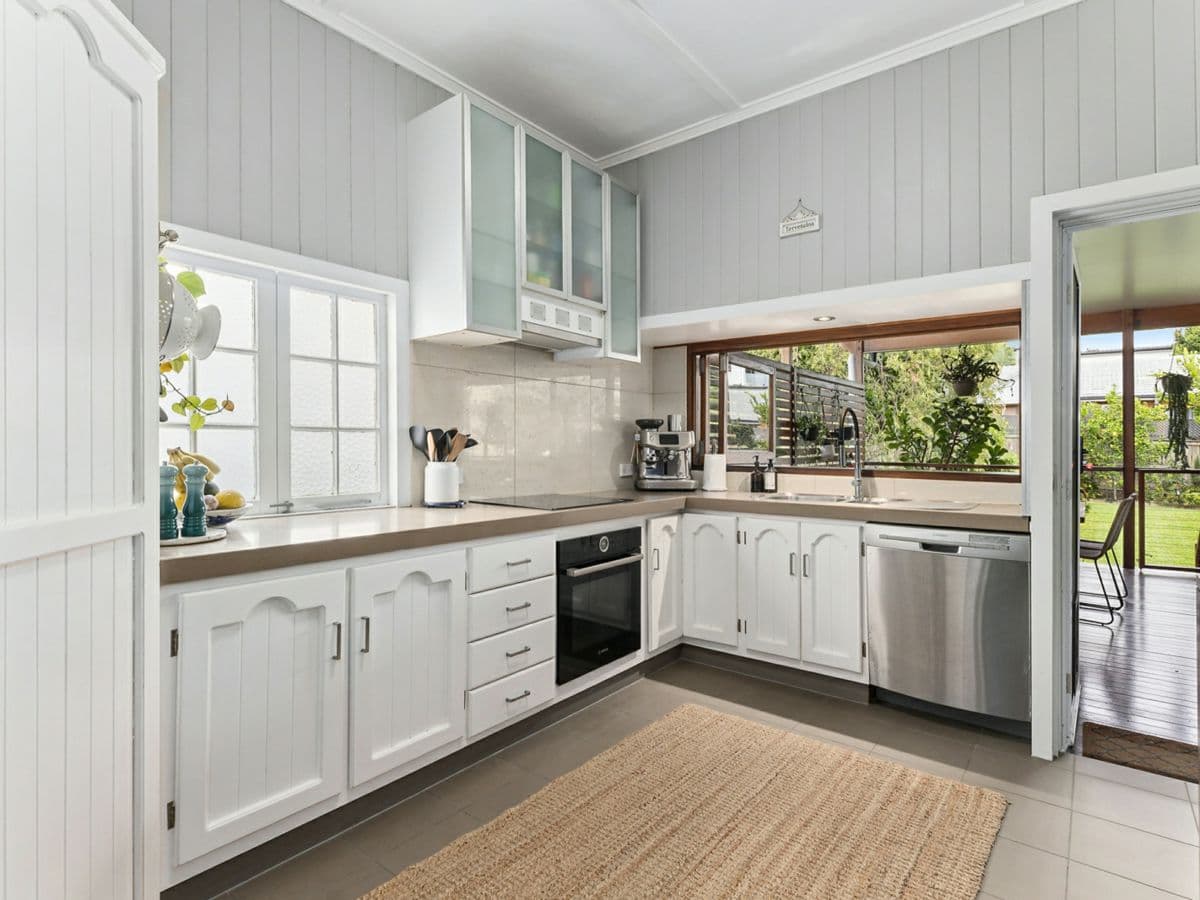 22 Fuller Street, LUTWYCHE, Windsor - Thumbnail 6