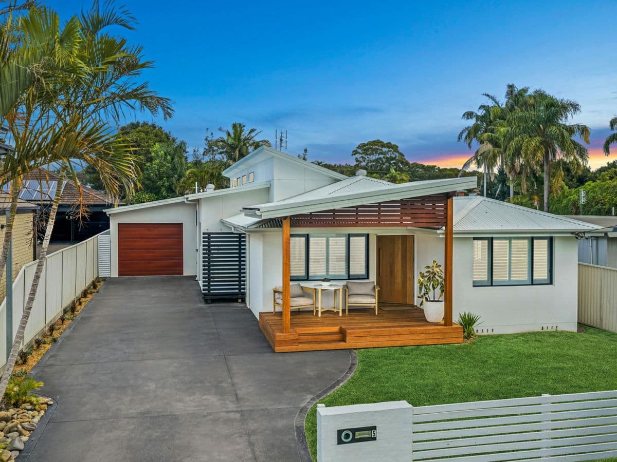 5 Leonora Parade, NORAVILLE, Noraville - Image 1