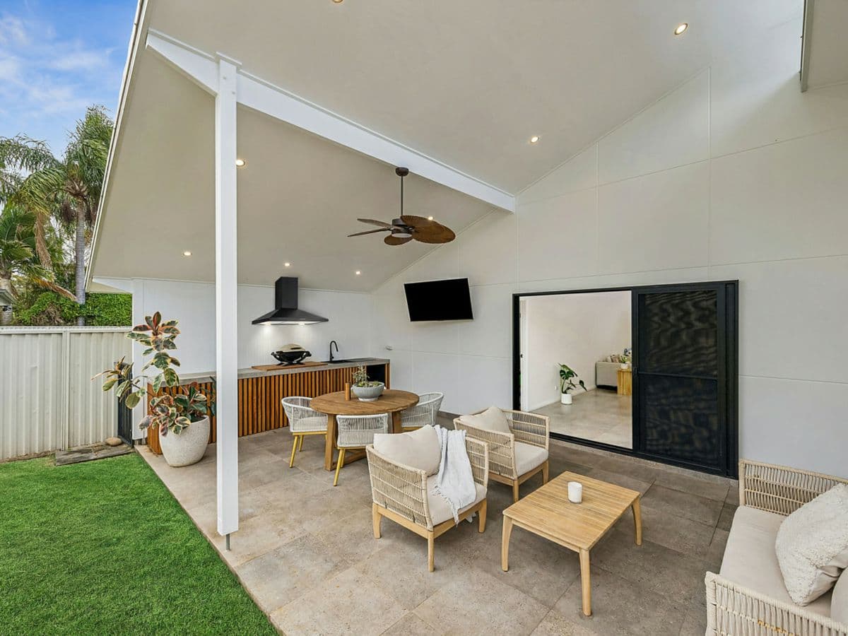 5 Leonora Parade, NORAVILLE, Noraville - Thumbnail 2