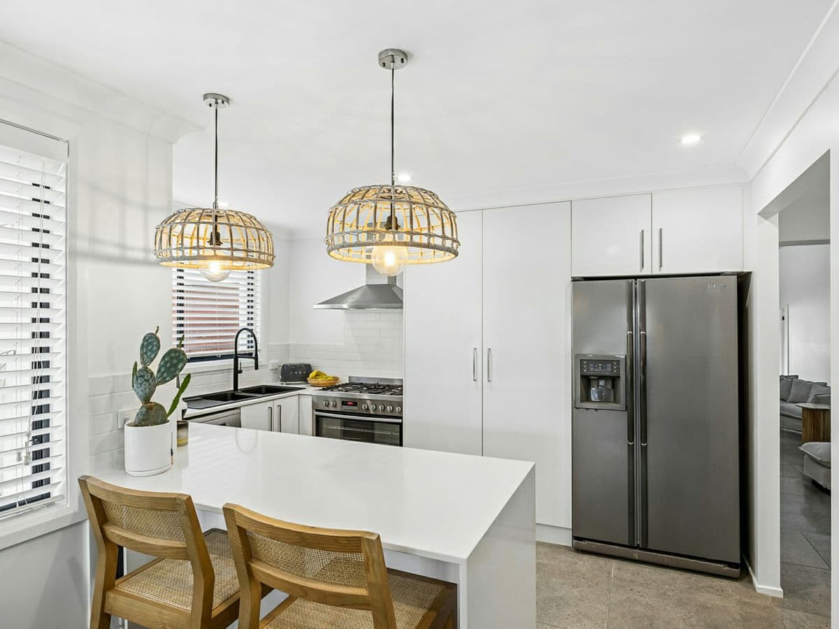 5 Leonora Parade, NORAVILLE, Noraville - Thumbnail 4