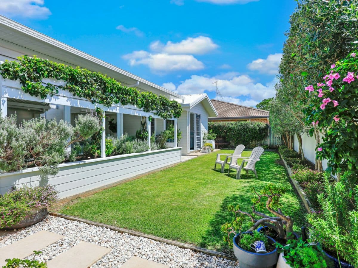 19 Trevors Road, BARGARA, Bargara - Thumbnail 8