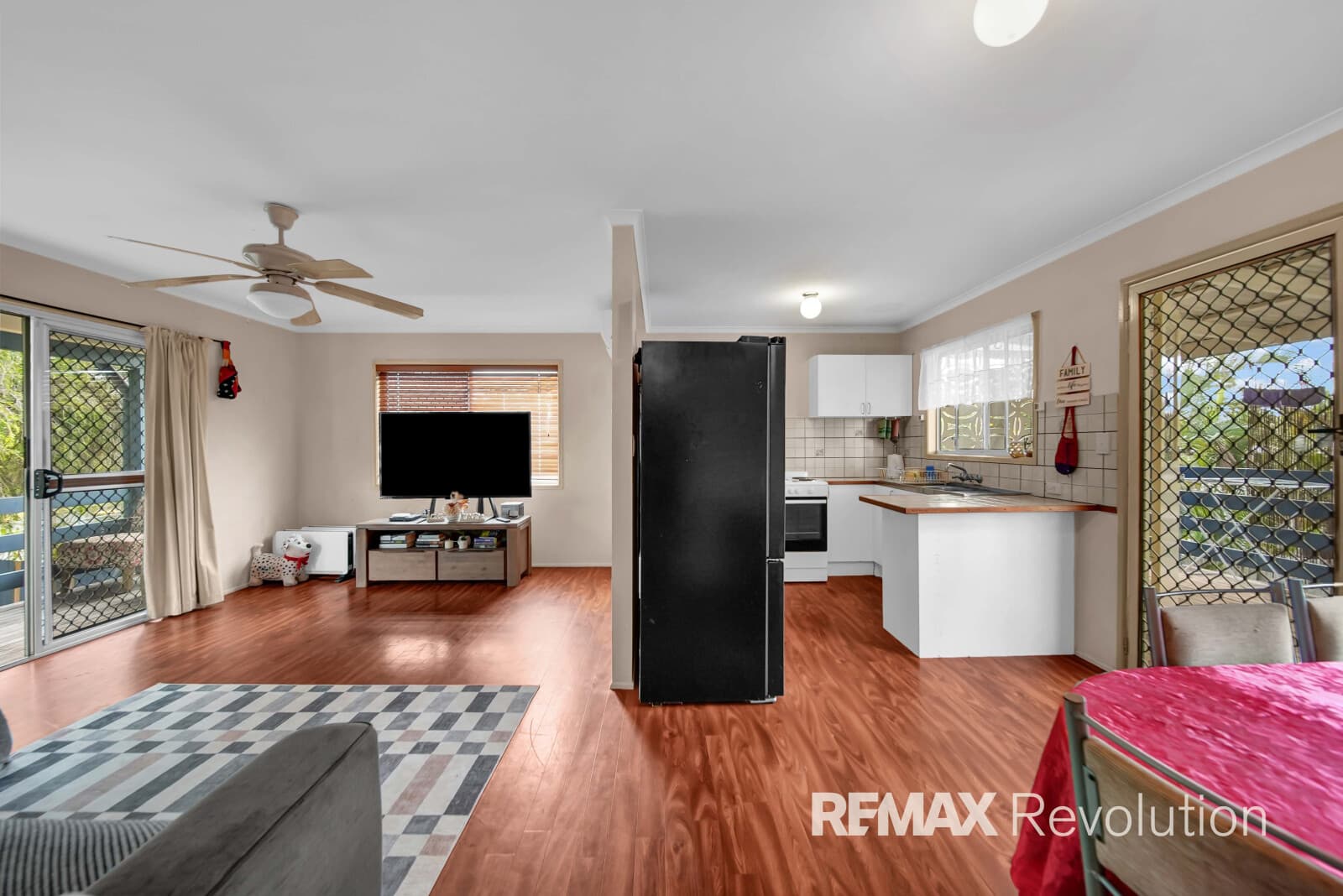26 Canterbury Lane Bethania QLD 4205, Bethania - Thumbnail 4