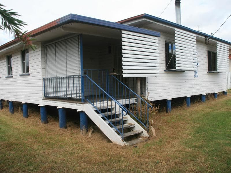 36 Wattle Avenue, Warwick, QLD, 4370, Warwick - Thumbnail 4