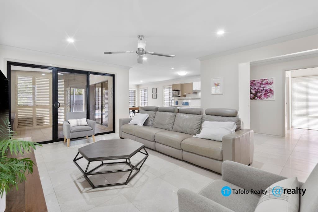 36 Azure Avenue, Redland Bay, QLD, 4165, Redland Bay - Thumbnail 4