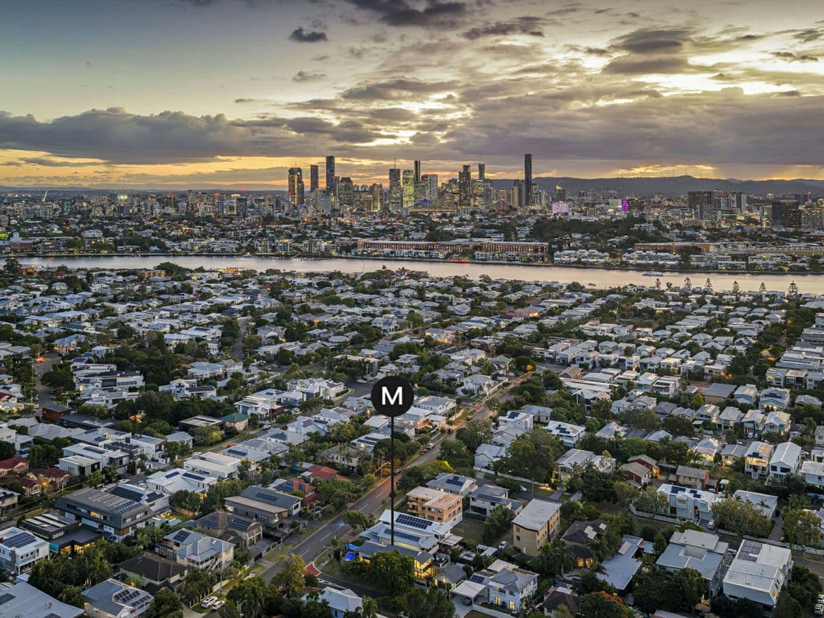 23 Carr Street, BULIMBA, Bulimba - Image 1