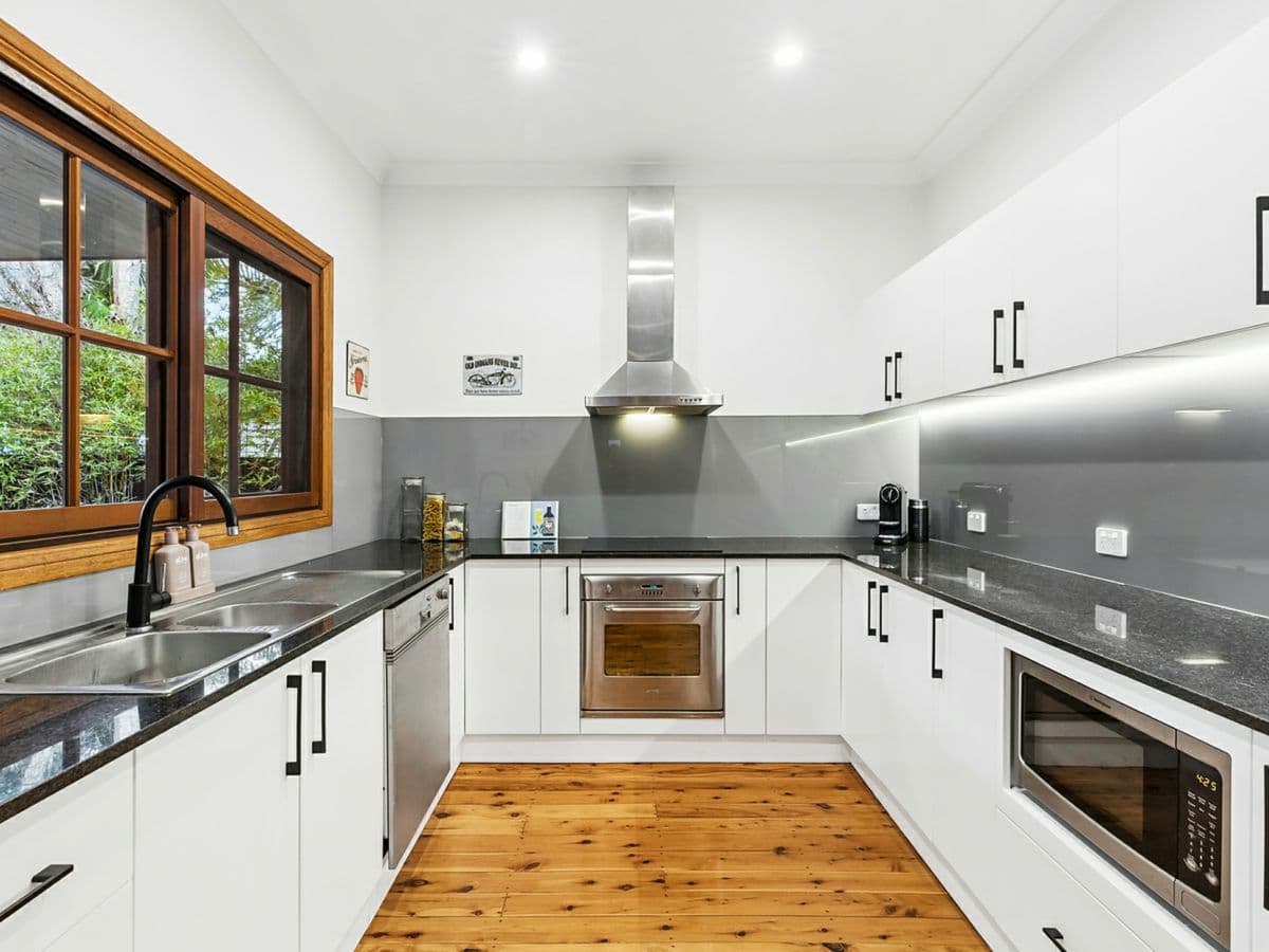 7 Warrina Road, CARINGBAH SOUTH, Caringbah South - Thumbnail 3
