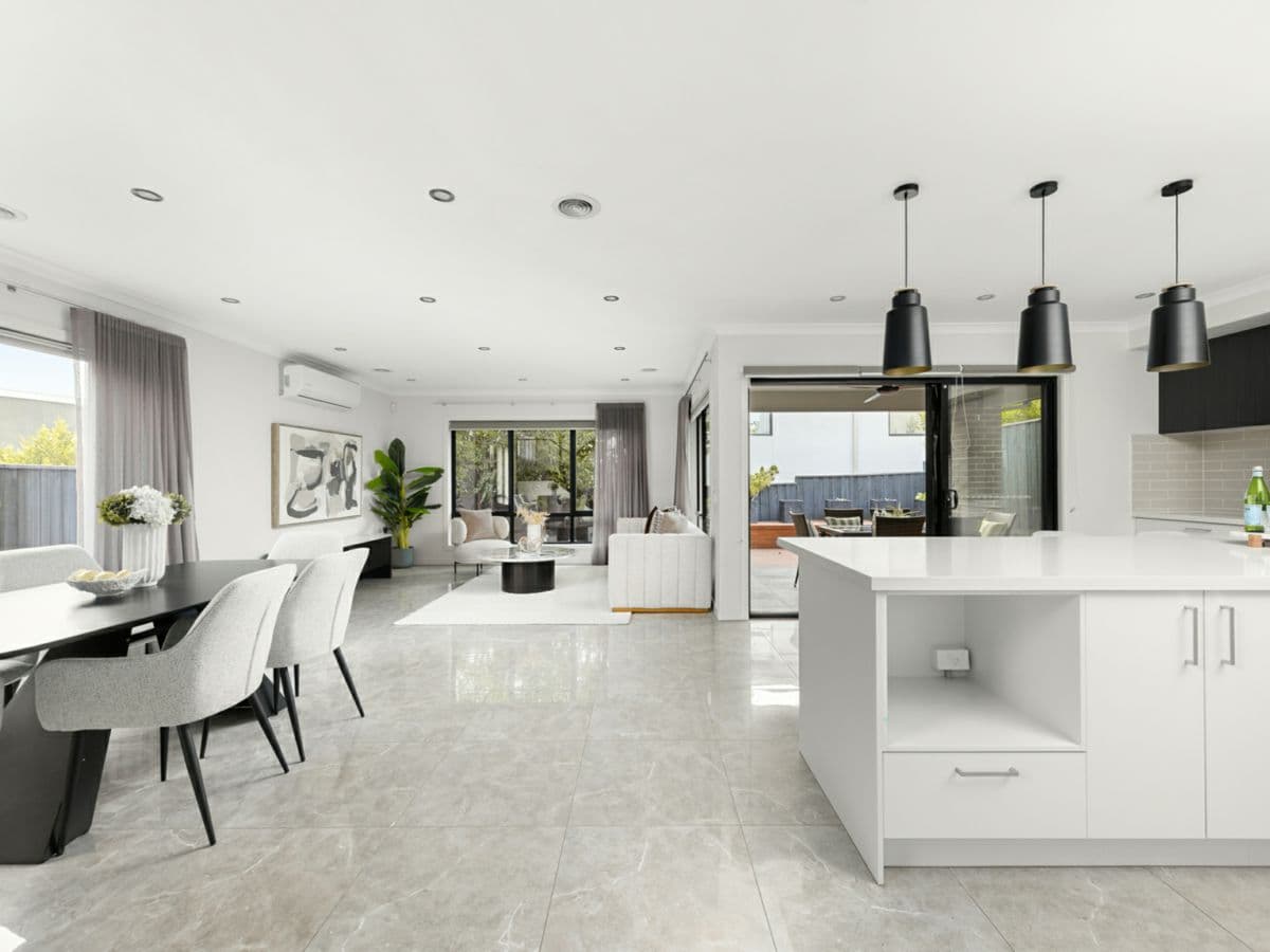 17 Heritage Boulevard, DONCASTER, Doncaster - Thumbnail 2