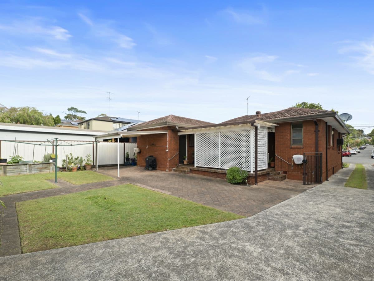 12 Woonah Street, LITTLE BAY, Little Bay - Thumbnail 4