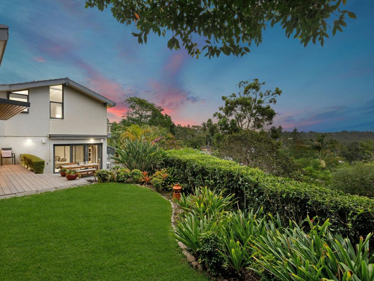 8 Yeats Avenue, KILLARNEY HEIGHTS, Killarney Heights - Thumbnail 2