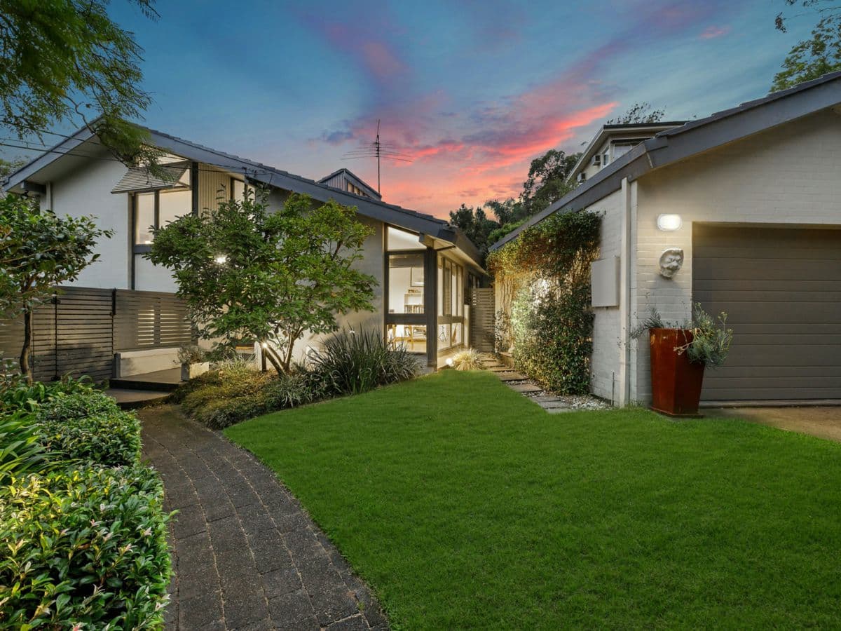 8 Yeats Avenue, KILLARNEY HEIGHTS, Killarney Heights - Thumbnail 4