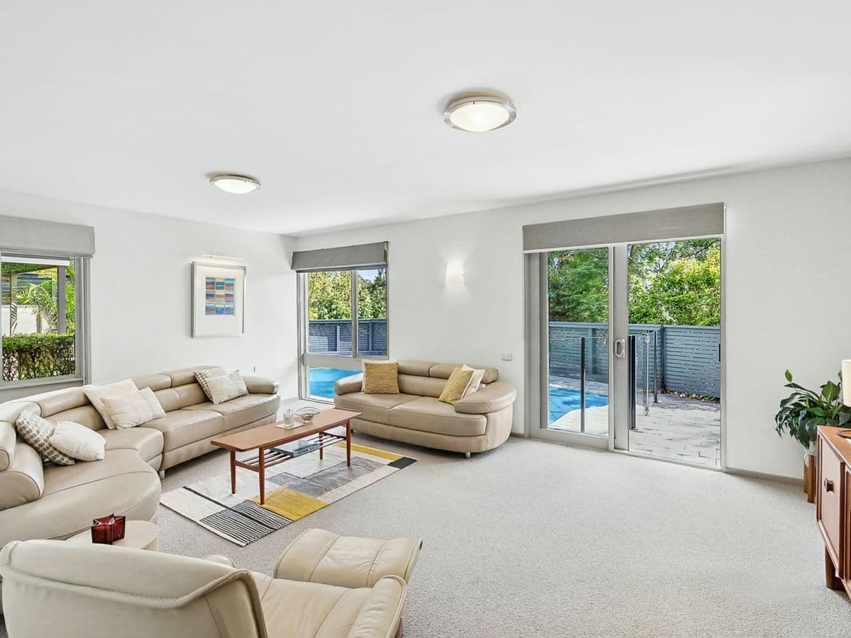 8 Yeats Avenue, KILLARNEY HEIGHTS, Killarney Heights - Thumbnail 6