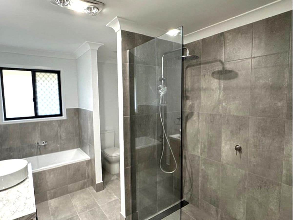 2A/2 Harrow Street, West Rockhampton QLD, West Rockhampton - Thumbnail 3
