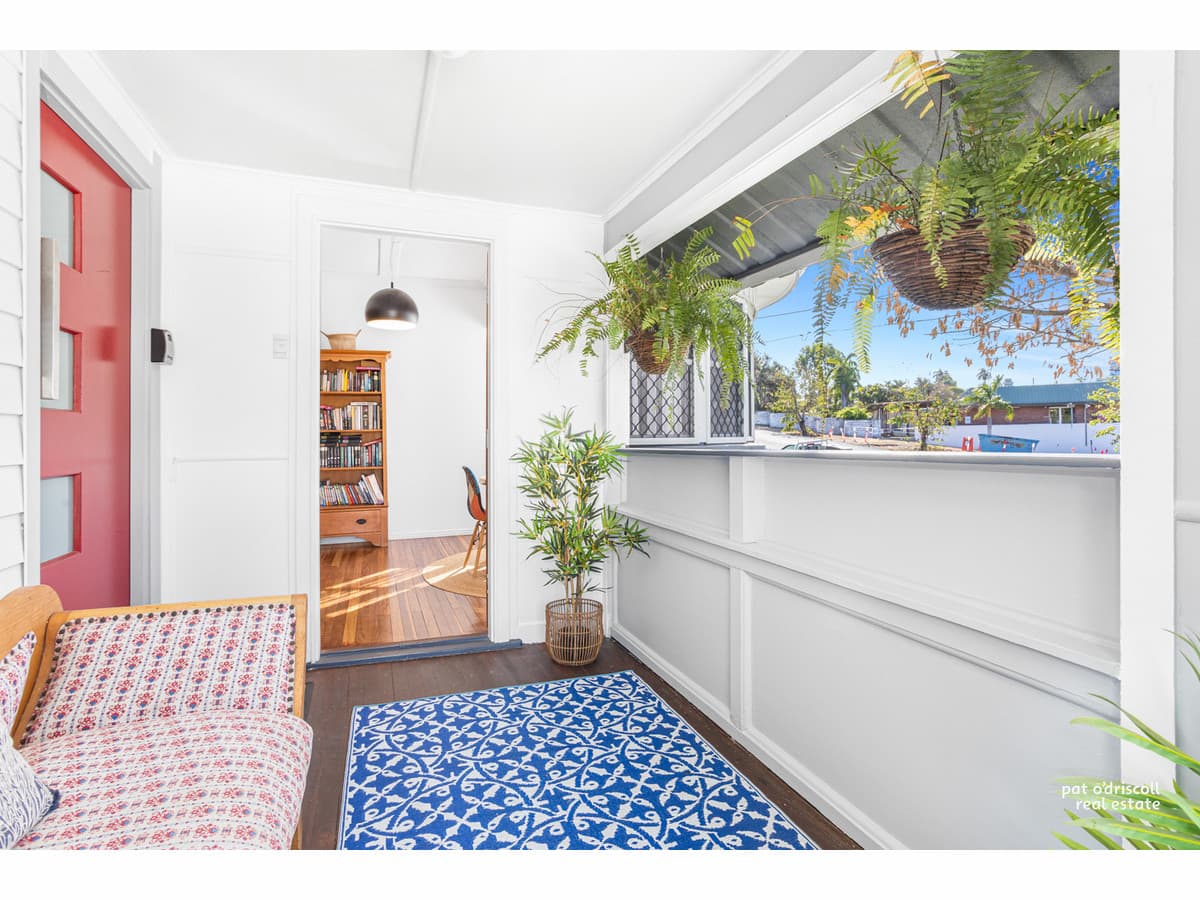115 Cambridge Street, The Range QLD, The Range - Thumbnail 2