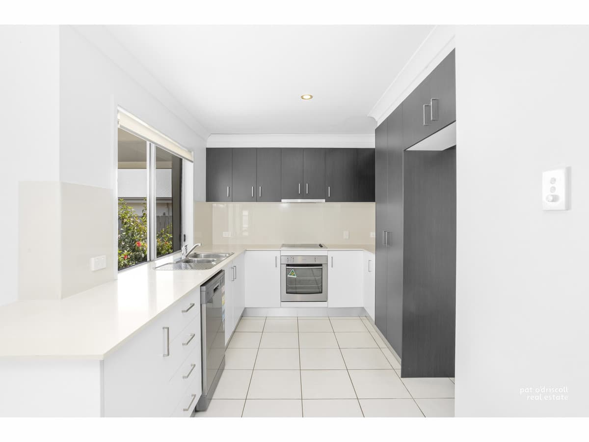 125 Springfield Drive, Norman Gardens QLD, Norman Gardens - Thumbnail 2