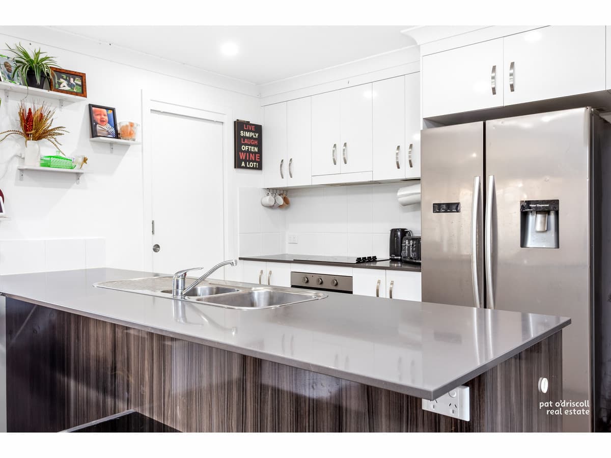 23 Chestnut Avenue, Norman Gardens QLD, Norman Gardens - Thumbnail 2