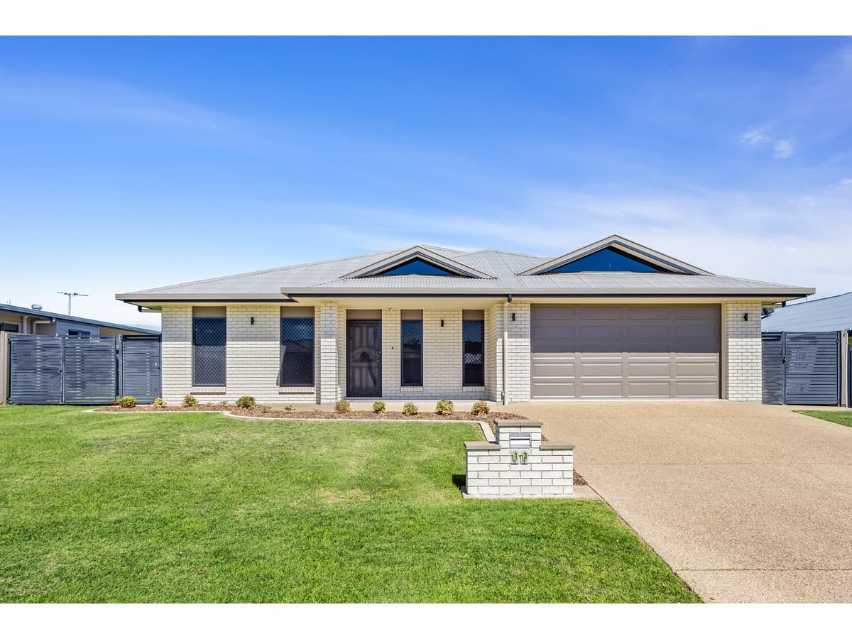 13 Mistletoe Avenue, Norman Gardens QLD, Norman Gardens - Thumbnail 3