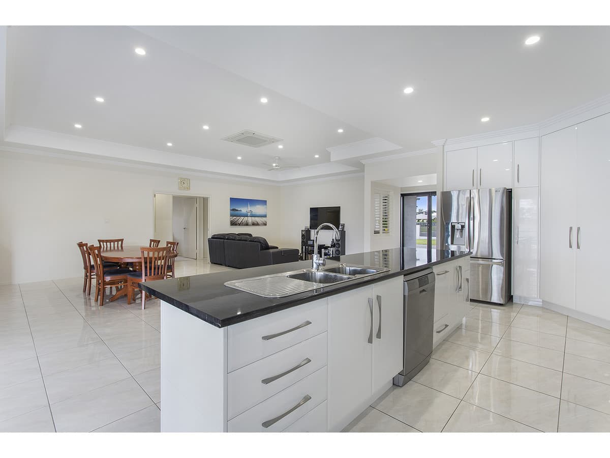20 Stirling Drive, Rockyview QLD, Rockyview - Thumbnail 3