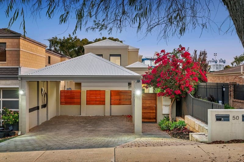 50A Second Avenue, Claremont - Image 1