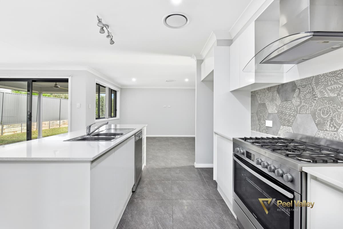 8 Sherborne Street, TAMWORTH NSW 2340, Tamworth - Thumbnail 5