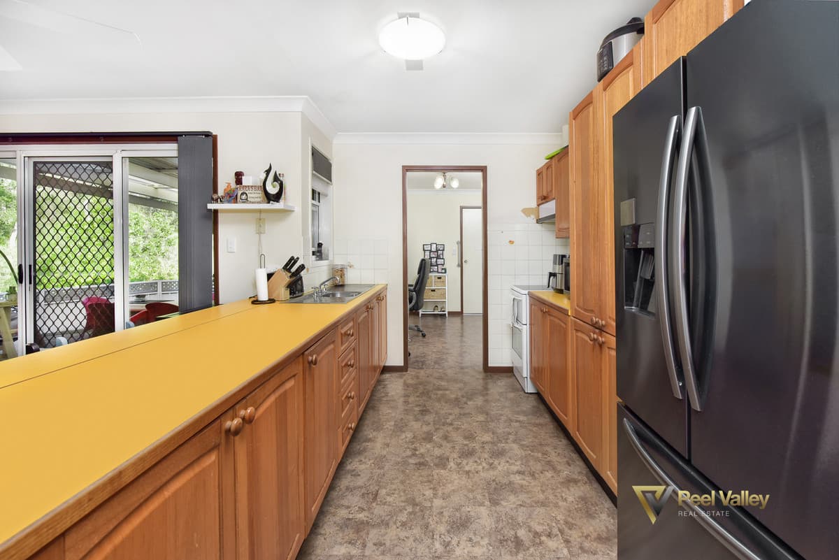 2 Eucalypt Avenue, TAMWORTH NSW 2340, Tamworth - Thumbnail 3