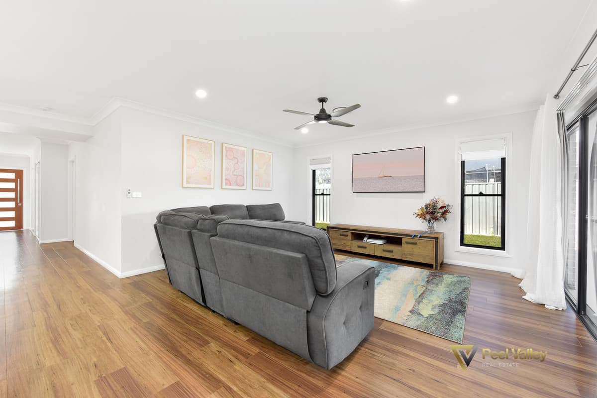 71 Warrah Drive, TAMWORTH NSW 2340, Tamworth - Thumbnail 4