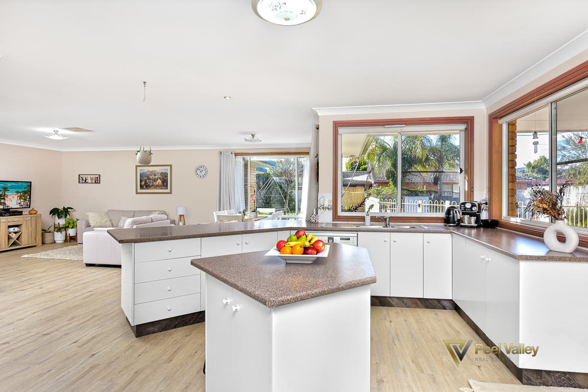 15 Stratford Place, TAMWORTH NSW 2340, Tamworth - Thumbnail 2